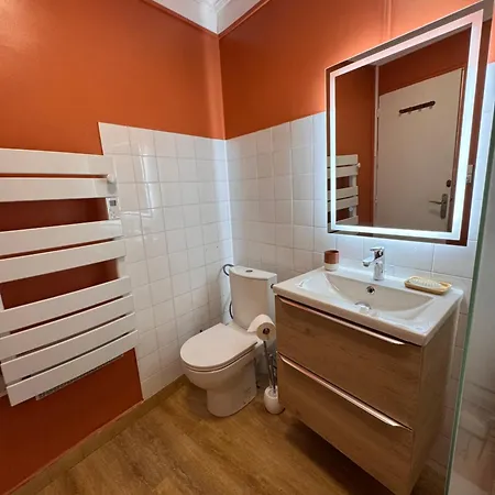 T2 Rénové Climatisé - à Pied - 4 Pers - Centre - Quai Paul Cunq - Laconciergeriebynina Appartamento *